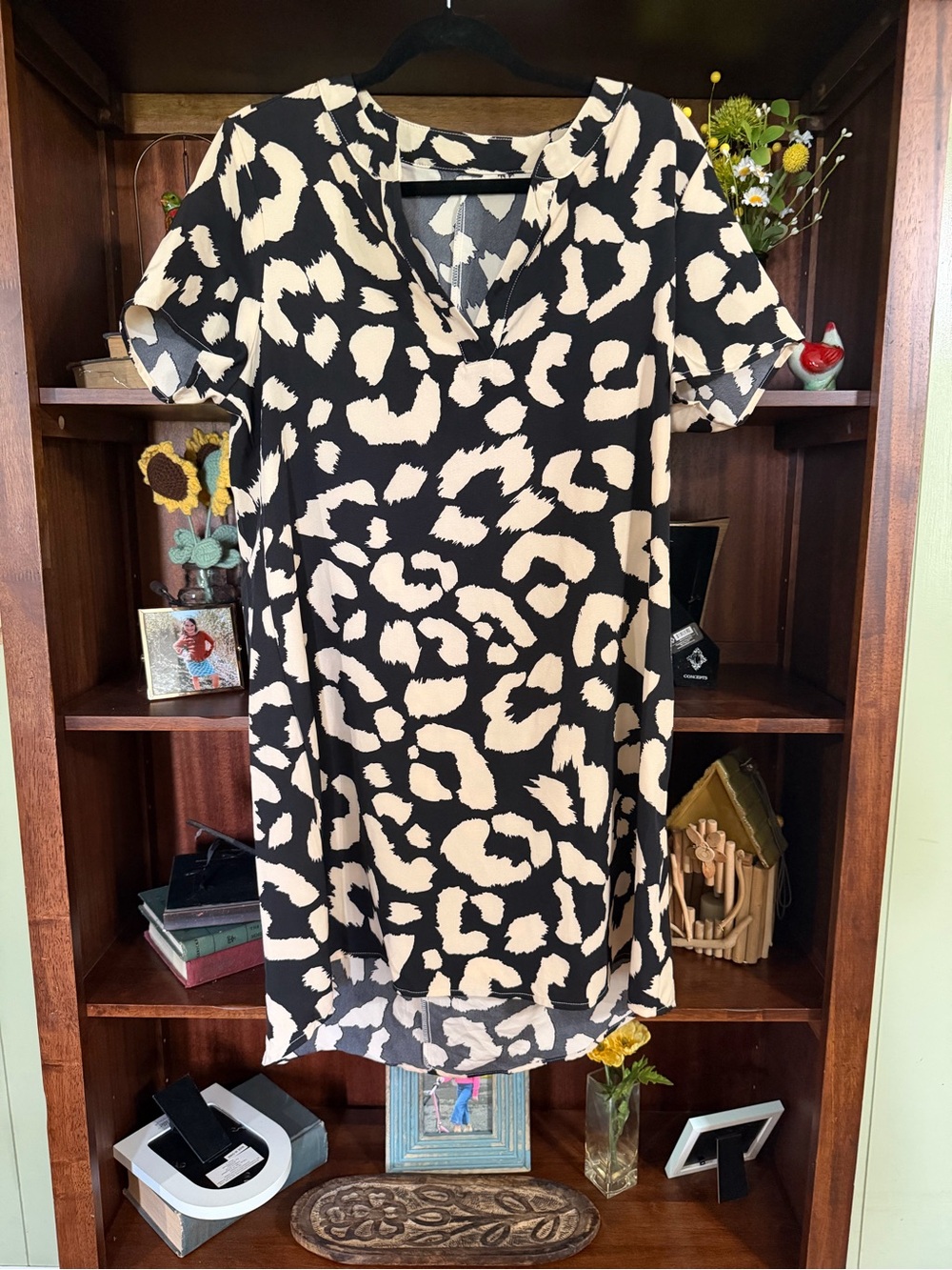 Black & Cream V-Neck Short Sleeve Midi Dress